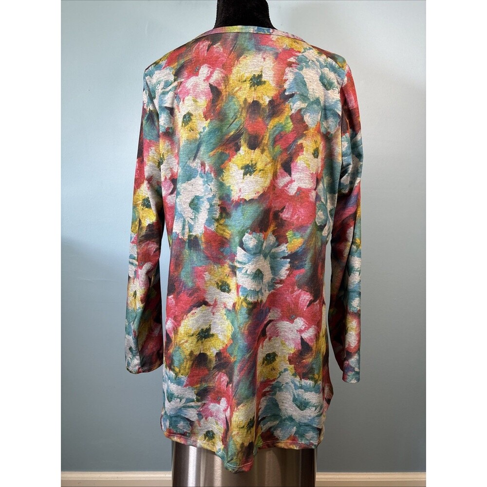 LuLaRoe Lynnae Long Sleeve Shirt / Top (Women’s 2XL) Country Floral Design - Picture 2 of 6